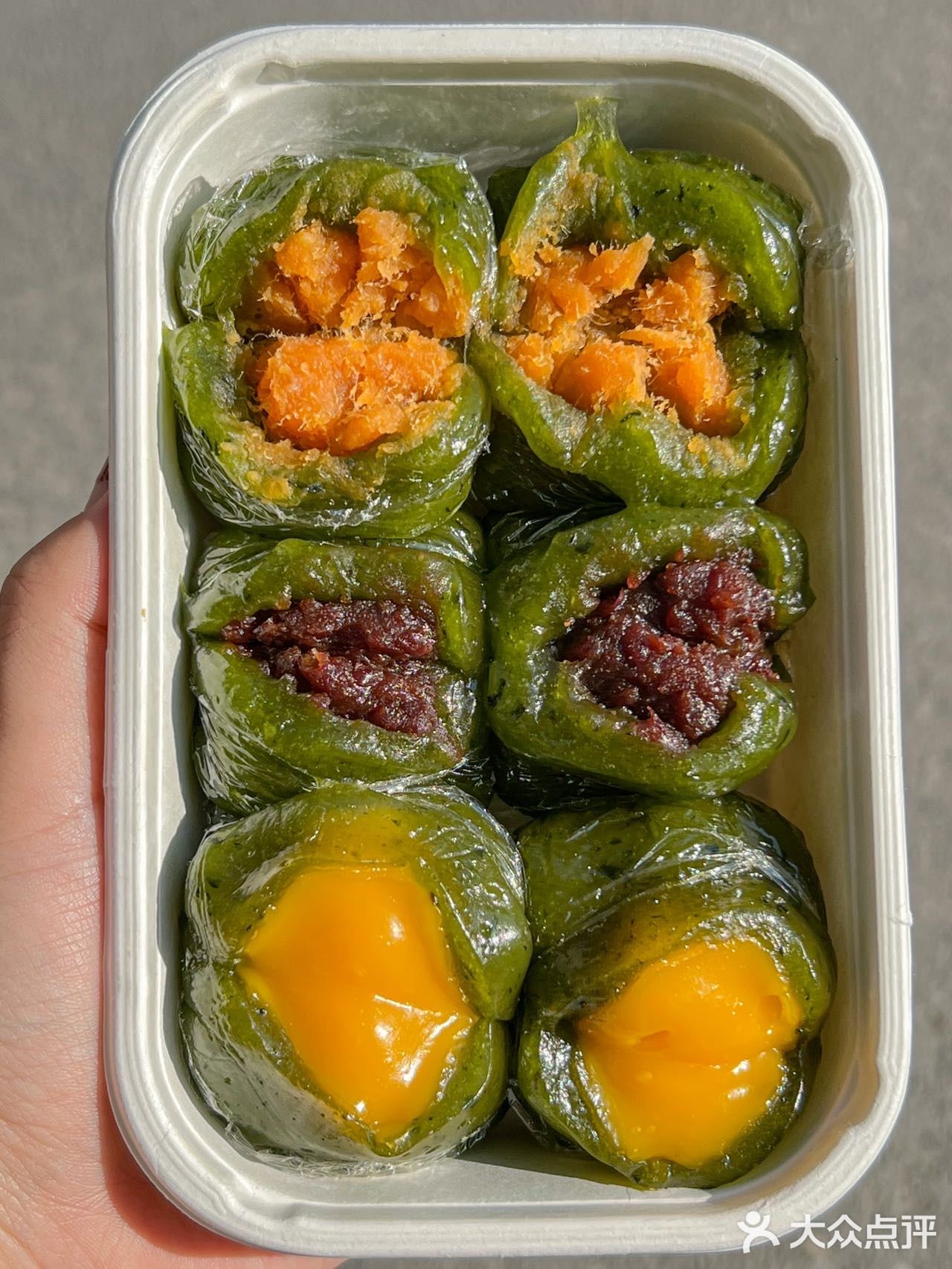 又到吃青团的季节了！一个3r好划算