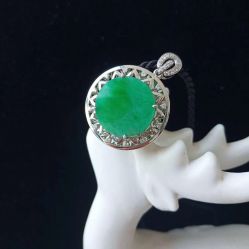 -北京七彩云南翡翠珠宝旗舰店(月坛店)