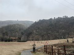 -梅岭月亮湾山体公园