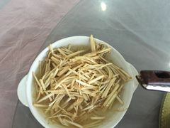 -天乐农家鱼头王(天目湖店)