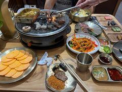 -青瓦餐厅·生鱼片·韩园烤肉(西塔店)