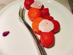 山药片桂花蜜浸三色小番茄-辛香汇·现炒川菜(淮海路百盛店)