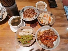 红猪卤肉饭-红猪卤肉饭(大西洋美食城店)