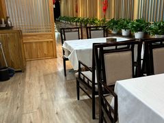 -鄱阳湖·江西小炒·瓦罐煨汤(五道口店)