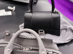 -BALENCIAGA(德基广场店)