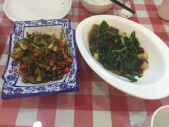 -鲁班小馆(政四街店)