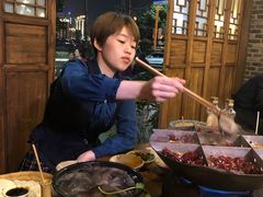 -白乐天毛肚火锅馆(南滨路店)