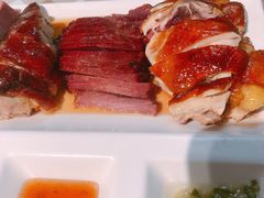 -新大咀港式茶餐厅(宝山万达店)