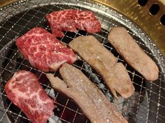 -山川小町·极番烧肉(新地假日广场店)