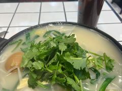 -肥汁米蘭香港米线(长宁来福士店)