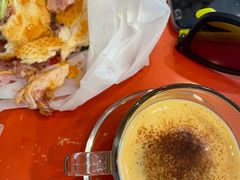 -Bánh Mì Huynh Hoa