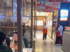 -阿瓦山寨·湘菜现炒·剁椒鱼头王(咸阳总店)