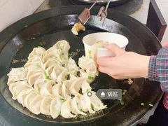 -金枫锅贴(滨江·凯旋门店)