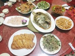 -绿岛酒楼(小海地店)