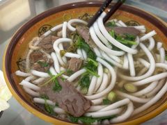 -花溪牛肉粉(八鸽岩店)