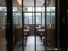 -香港新发烧腊茶餐厅(水围店)
