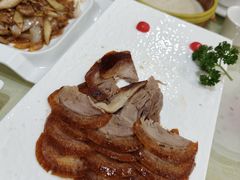 精品烤鸭-东四民芳餐厅(世茂工三店)