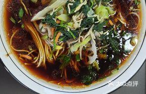 Stewed Intestine Vegetable Noodles