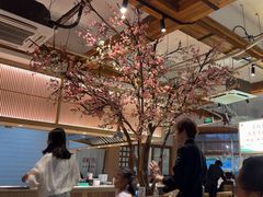 -蜜桃餐厅·伴山(湖滨商业街店)