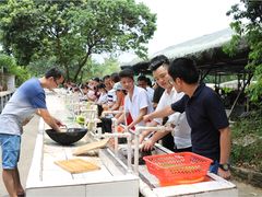 -松山湖南湖湾露营营地