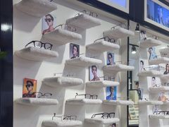 -MiRi眼镜·蔡司·星趣控·尼康控优点视觉合作店(南京东路店)