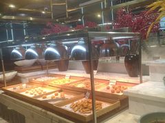 -金滏山烤肉·海鲜·火锅自助餐厅(襄阳万达店)