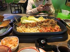 -川渝窈妹纸包鱼·齐齐哈尔烤肉