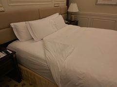 -深圳富苑皇冠假日套房酒店