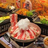 顶部的棉花糖下面的牛肉真的超像富士山呢！