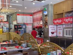-肥肥虾庄·金牌油焖大虾(汉口城市广场店)