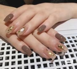 -Pink You美甲洗眉纹绣定制中心