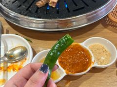 -江南猪肉商会无限续吃(弘大店)
