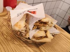 -十三朝牛馍王擀面皮(骡马市店)