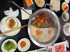 -吴记老锅底麻辣火锅(福州路店)