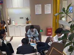 -柏乐口腔医院·舒适化无痛种植牙中心(东盟商务区院)