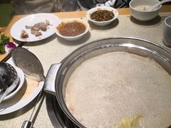 -煲大王猪肚鸡·椰子鸡火锅(红谷滩万达店)