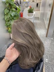 -Tloml salon