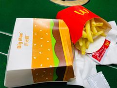 -麦当劳(中山公园龙之梦店)