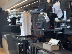 -奔驰上海利星(七宝店)