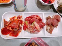 -山焱·炭火自助烤肉(周浦万达店)