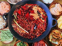 -黄潇洒老火锅(九眼桥宏济巷店)
