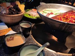 -湊湊火锅·茶憩(新中关购物中心店)