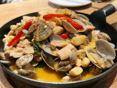 花蛤炒鸡-直隶安家牛肉罩饼(建华店)