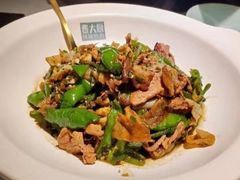 -费大厨辣椒炒肉(高铁吾悦广场店)