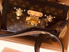 -LV路易威登(国际广场店)