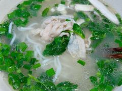 -粉八·云南米线·建水烧烤(常熟路店)
