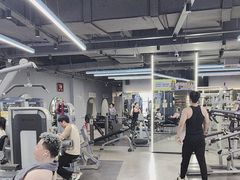 -超鹿运动(五四路恒力城店)