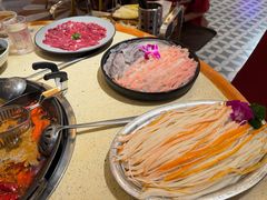 -朱光玉火锅馆(龙阳广场店)