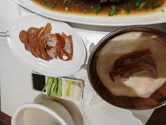 -梅利汴京烤鸭•开封豫菜地标店(东大街店)