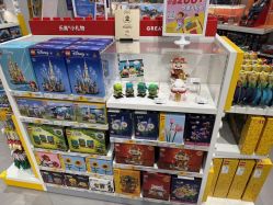 点击看大图 -乐高授权专卖店(浦东嘉里城店)